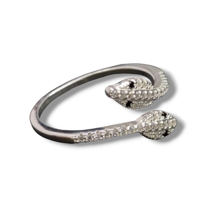 Anillo de serpiente con zirconias